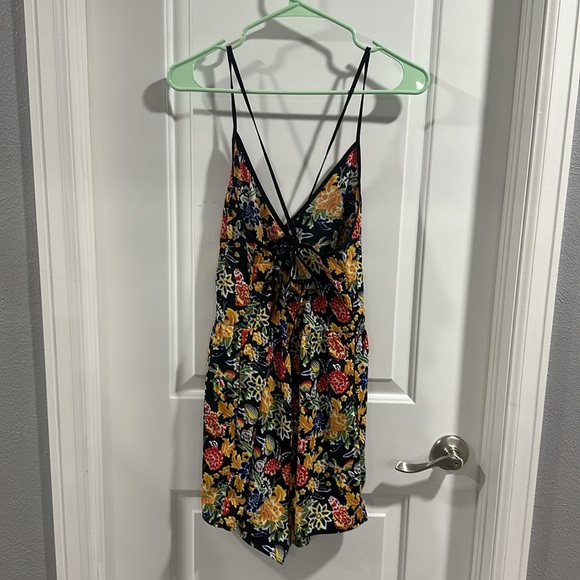 Band of Gypsies Floral Romper - Picture 8 of 10